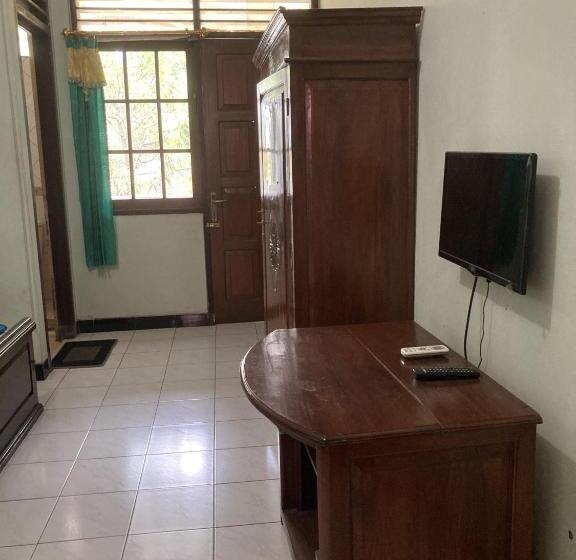 Hotel Garuda Syariah Near Alun Alun Banjarnegara