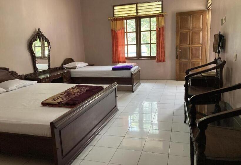 Hotel Garuda Syariah Near Alun Alun Banjarnegara