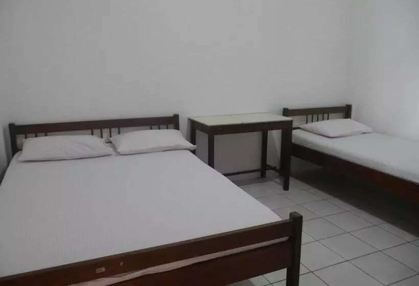 ホテル Garuda Syariah Near Alun Alun Banjarnegara