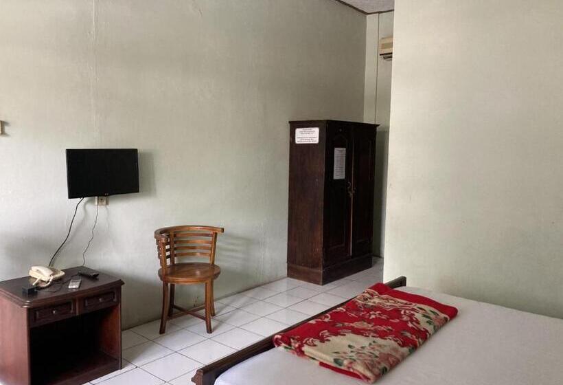 Hotel Garuda Syariah Near Alun Alun Banjarnegara