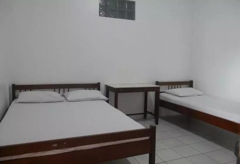 ホテル Garuda Syariah Near Alun Alun Banjarnegara