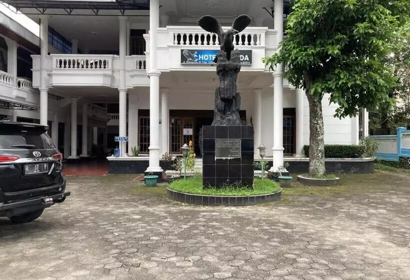 ホテル Garuda Syariah Near Alun Alun Banjarnegara