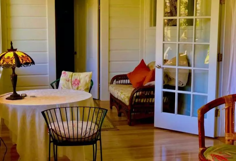 ホテル Hawi Guest House