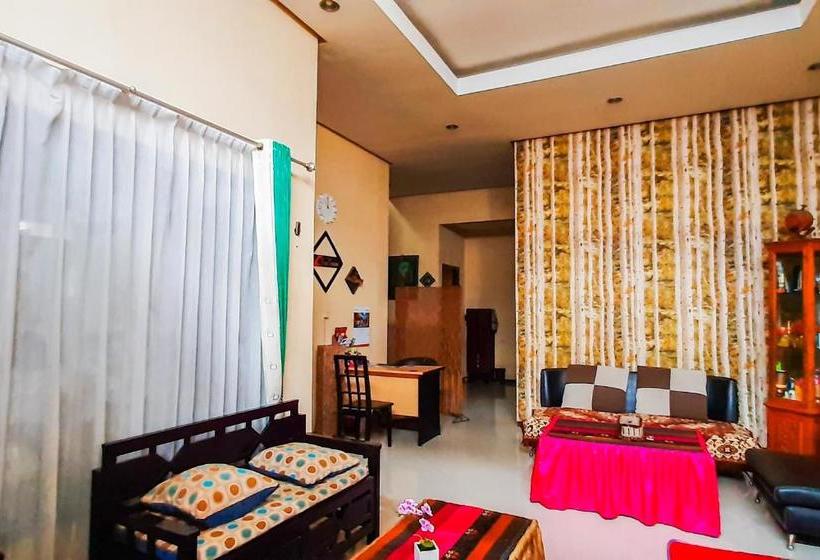 Hotel Oyo 90375 P10 Syariah