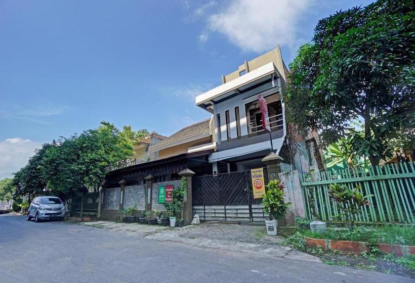 Hotel Oyo 90375 P10 Syariah