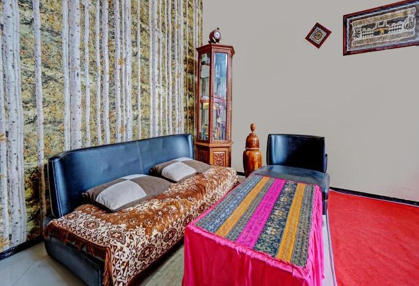 Hotel Oyo 90375 P10 Syariah