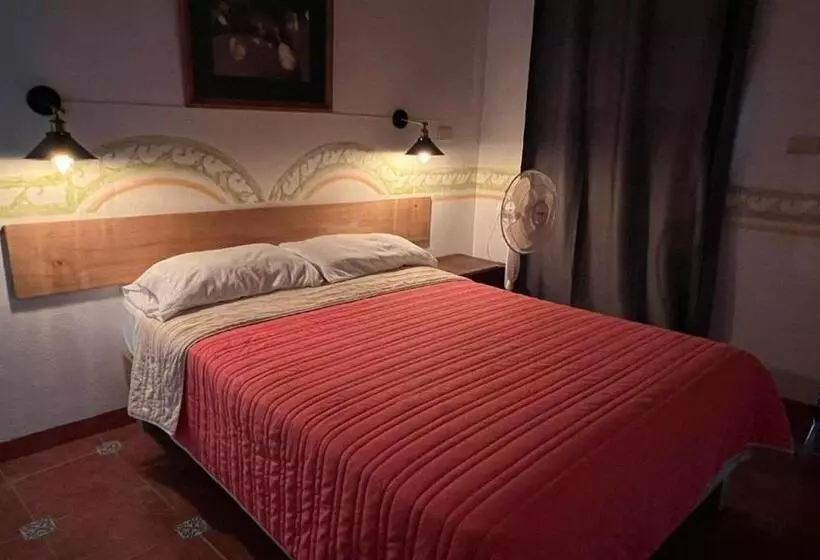 Hotelli Posada Los Naranjos