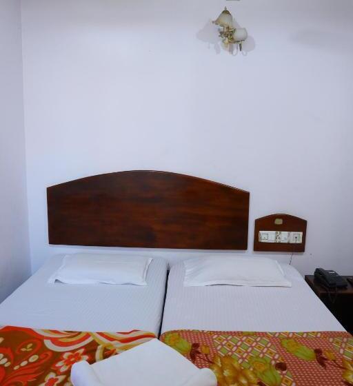 Отель Ramanilayam Tourist Home