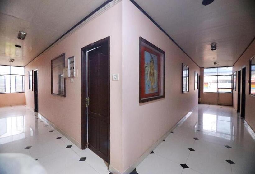 Отель Ramanilayam Tourist Home