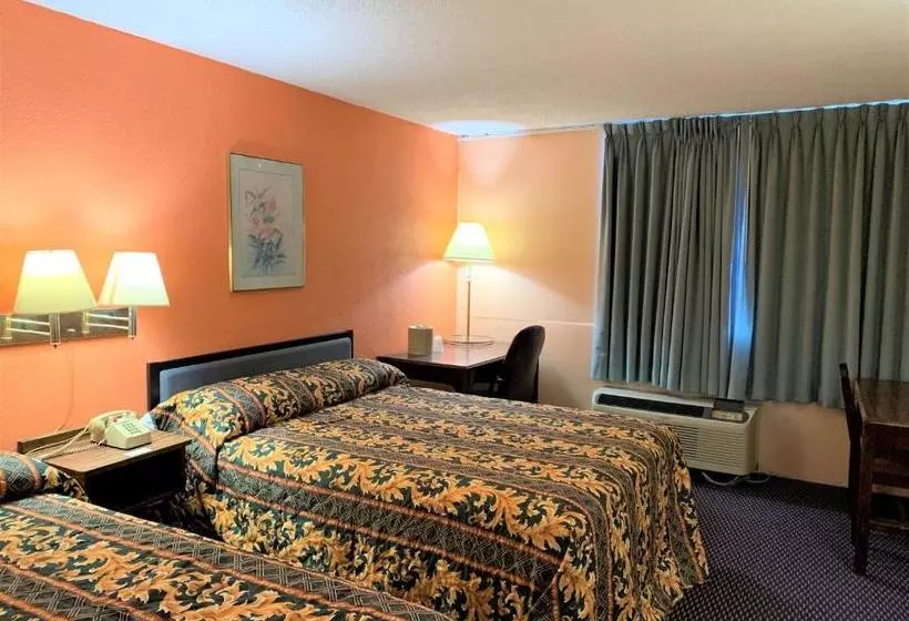 ホテル Red Carpet Inn & Suites