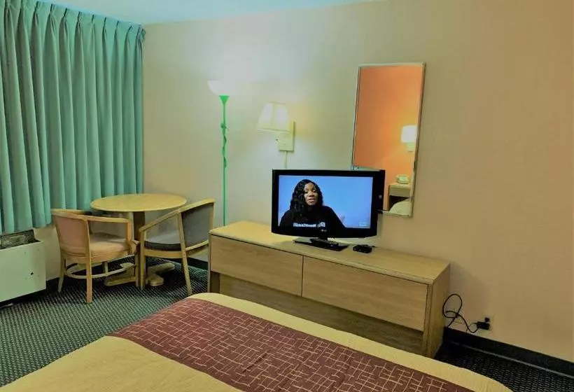 ホテル Red Carpet Inn & Suites