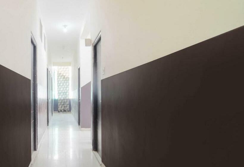 בית מלון כפרי Spot On 79956  Gaytri