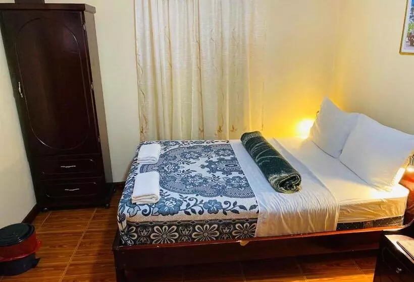 ペンション Hostal Casa Franciscana