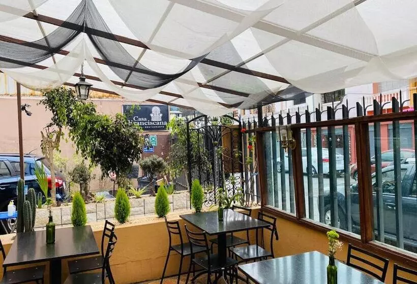 ペンション Hostal Casa Franciscana