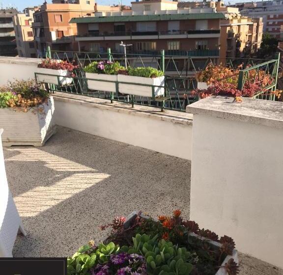 پانسیون Terrace Boutique Inn