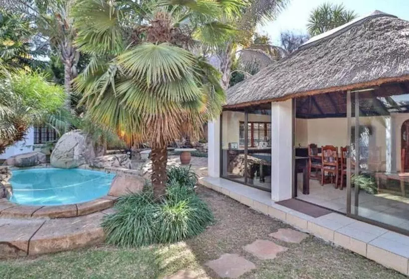 پانسیون The Link Guest Lodge