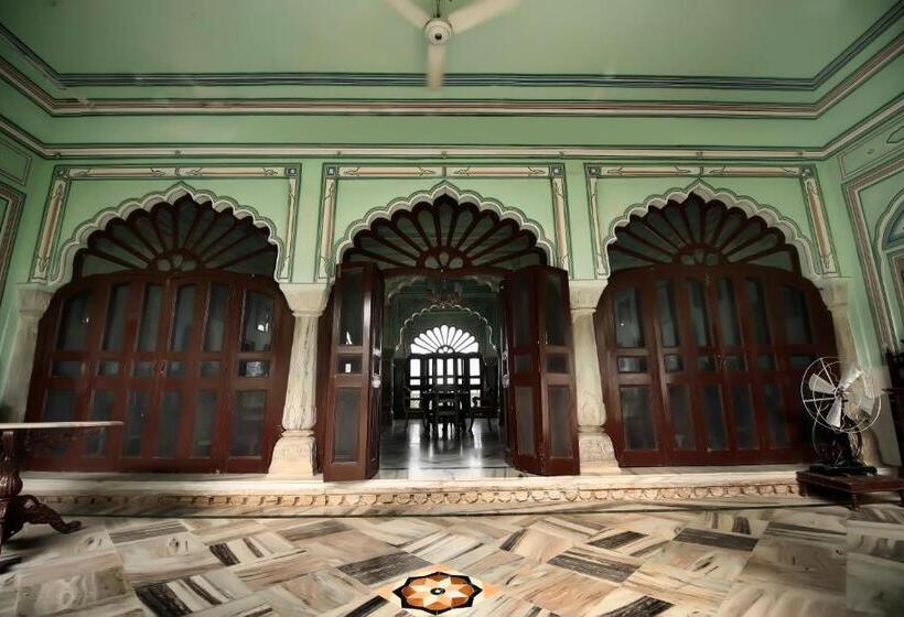Rajmahal Palace By Kanota Hotels Near Bisalpur Dam