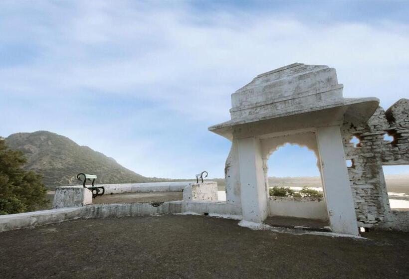 Rajmahal Palace By Kanota Hotels Near Bisalpur Dam