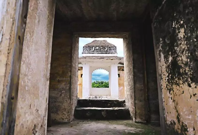 Rajmahal Palace By Kanota Hotels Near Bisalpur Dam