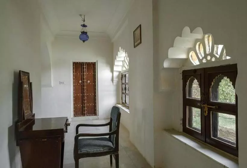 Rajmahal Palace By Kanota Hotels Near Bisalpur Dam