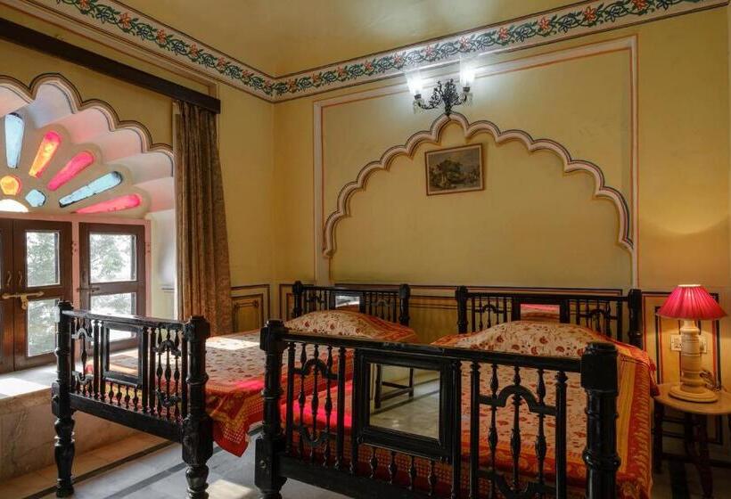 Rajmahal Palace By Kanota Hotels Near Bisalpur Dam