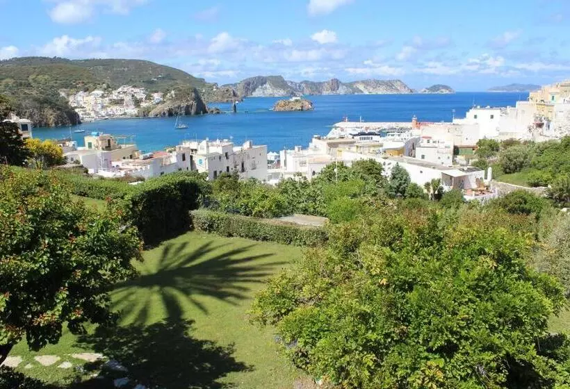 Bed and Breakfast Agenzia Isotur Villa Olimpia