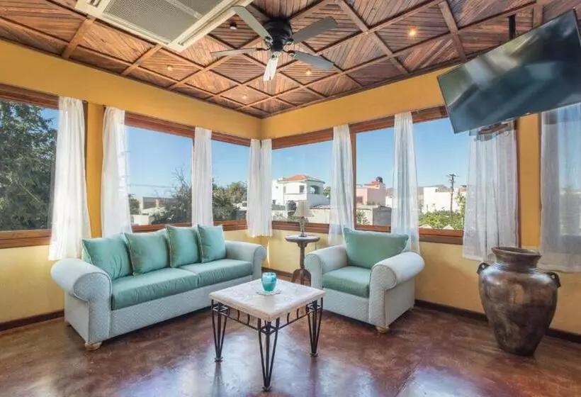 تختخواب و صبحانه Residence Las Flores