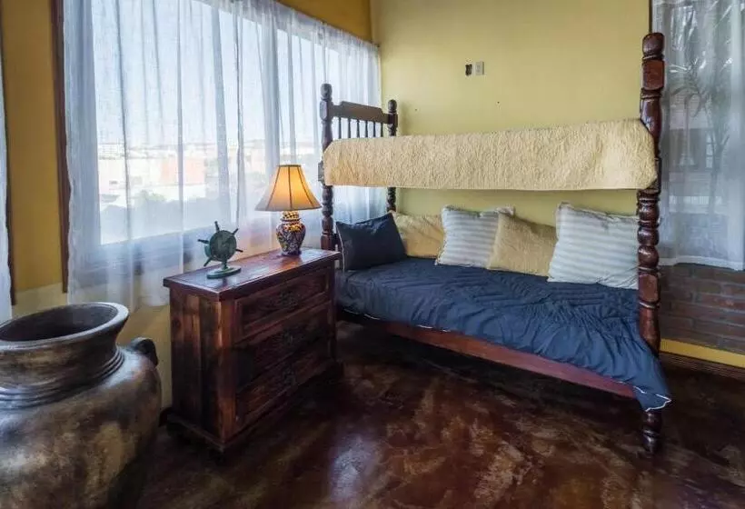تختخواب و صبحانه Residence Las Flores