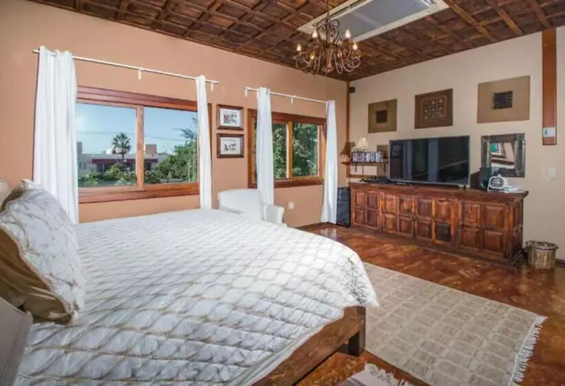 تختخواب و صبحانه Residence Las Flores