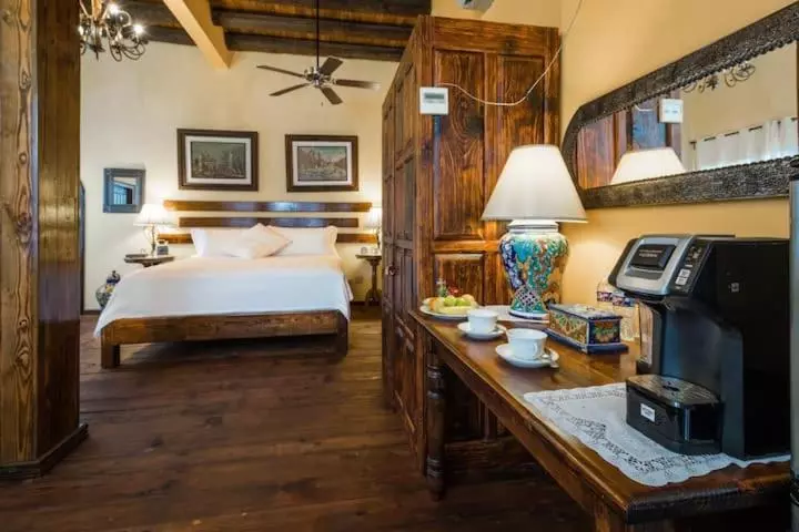 تختخواب و صبحانه Residence Las Flores