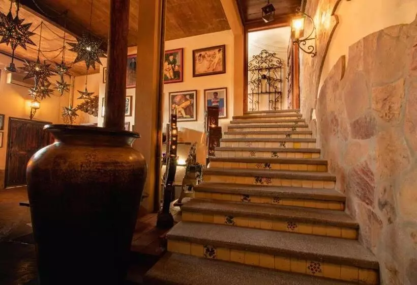 تختخواب و صبحانه Residence Las Flores