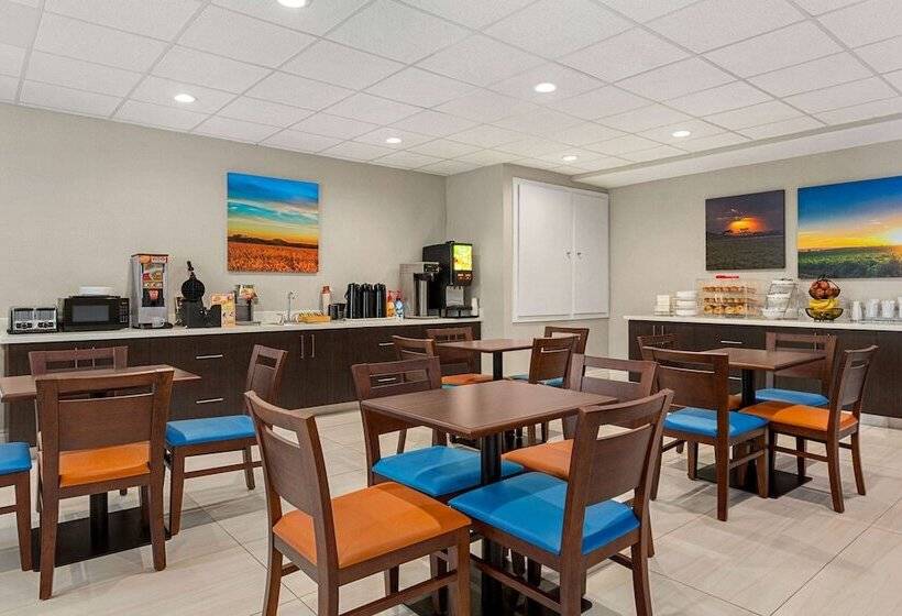 ホテル Days Inn & Suites By Wyndham Greater Tomball