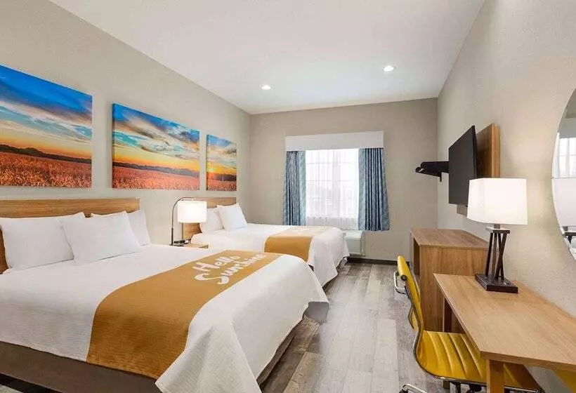 Hotelli Days Inn & Suites By Wyndham Greater Tomball