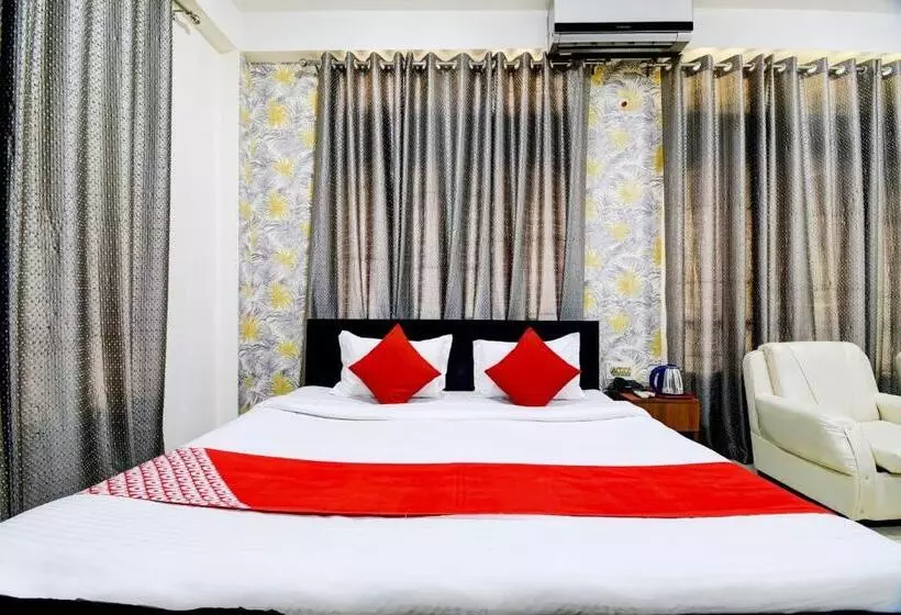 Super Hotel O The Dove Villa