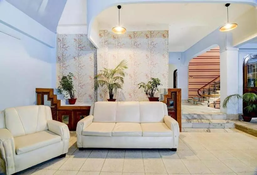 Super Hotel O The Dove Villa