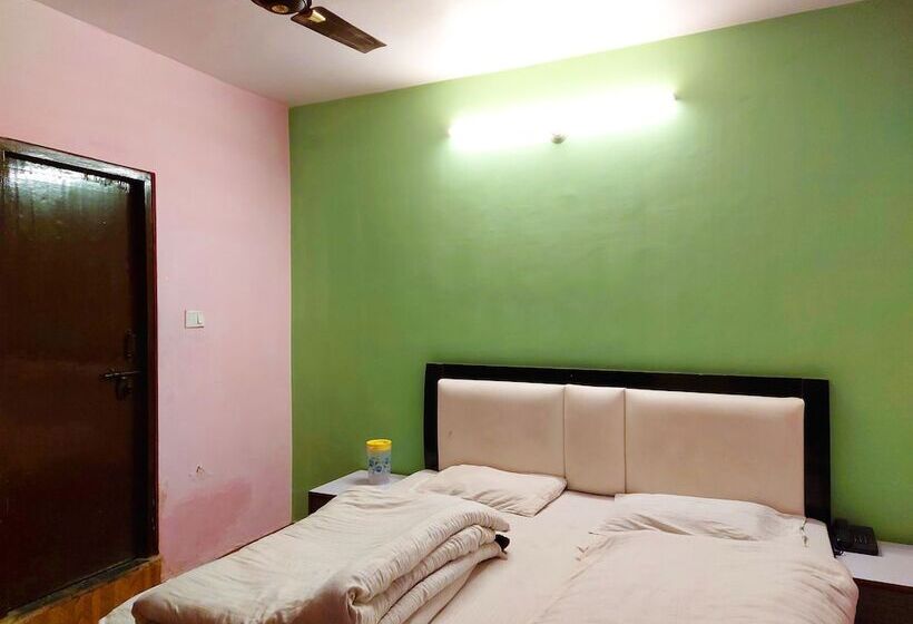 هتل Goroomgo Hill Regency Nainital