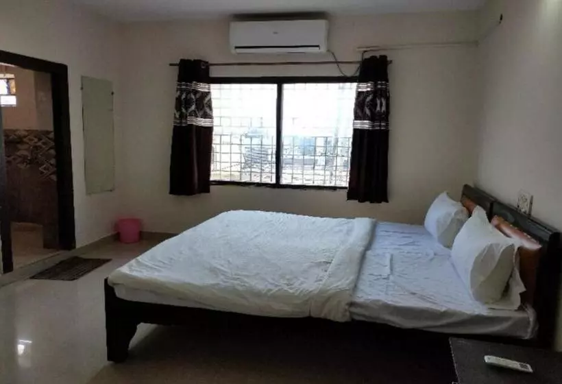 ホテル Maruthi Grand  Lakdikapul