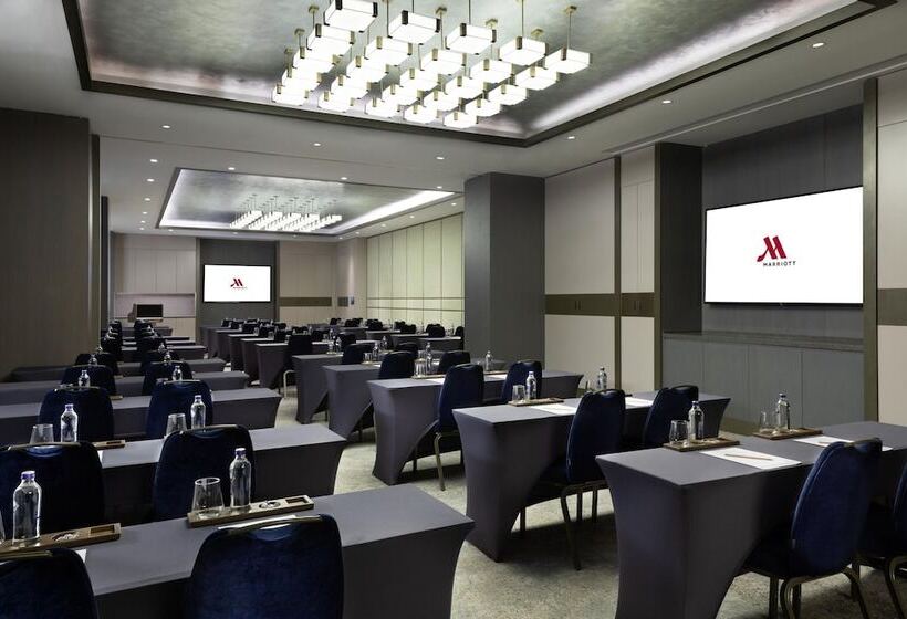 هتل Izmir Marriott