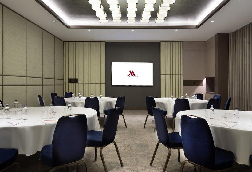 هتل Izmir Marriott