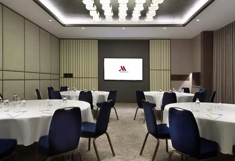 Hotelli Izmir Marriott