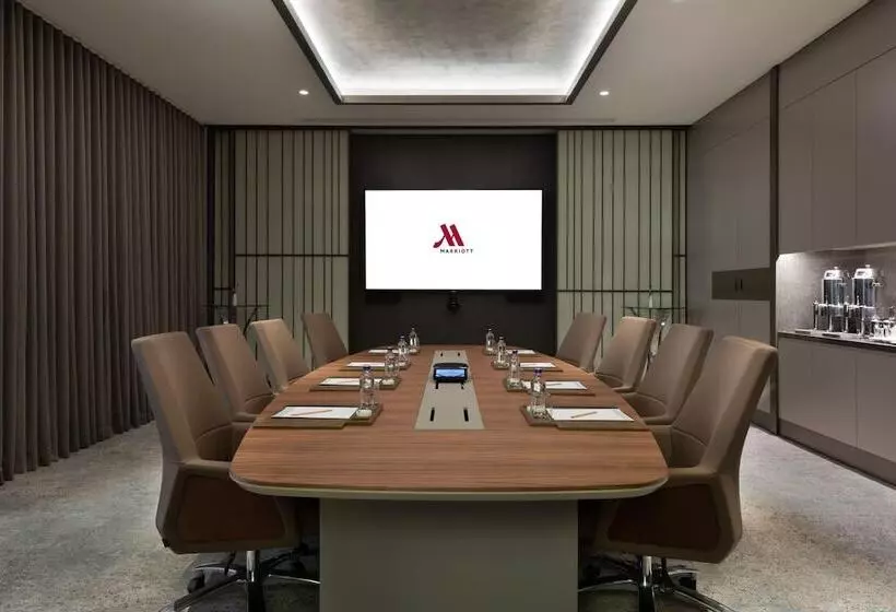 Hotelli Izmir Marriott
