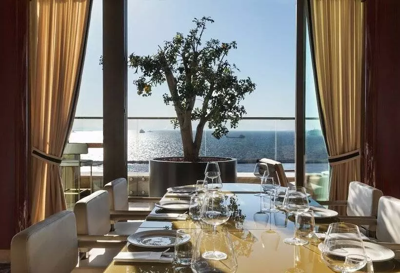 Hotelli Izmir Marriott