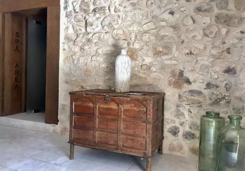 Hotelli Pietra D'acqua Resort & Spa By Geocharme