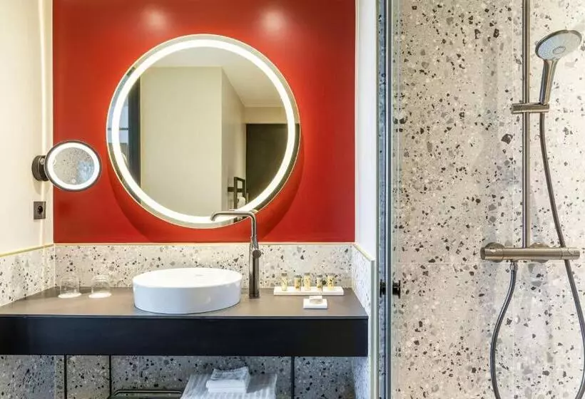 ホテル Renaissance Bordeaux