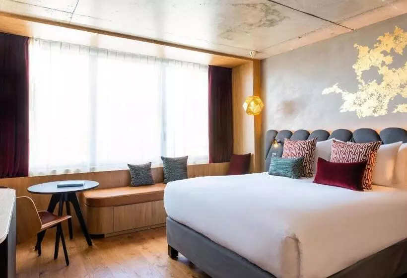 ホテル Renaissance Bordeaux