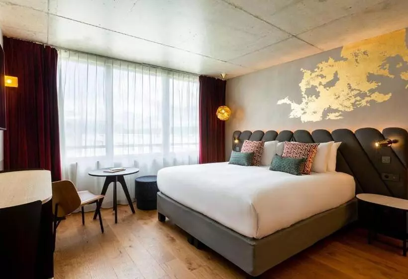 ホテル Renaissance Bordeaux