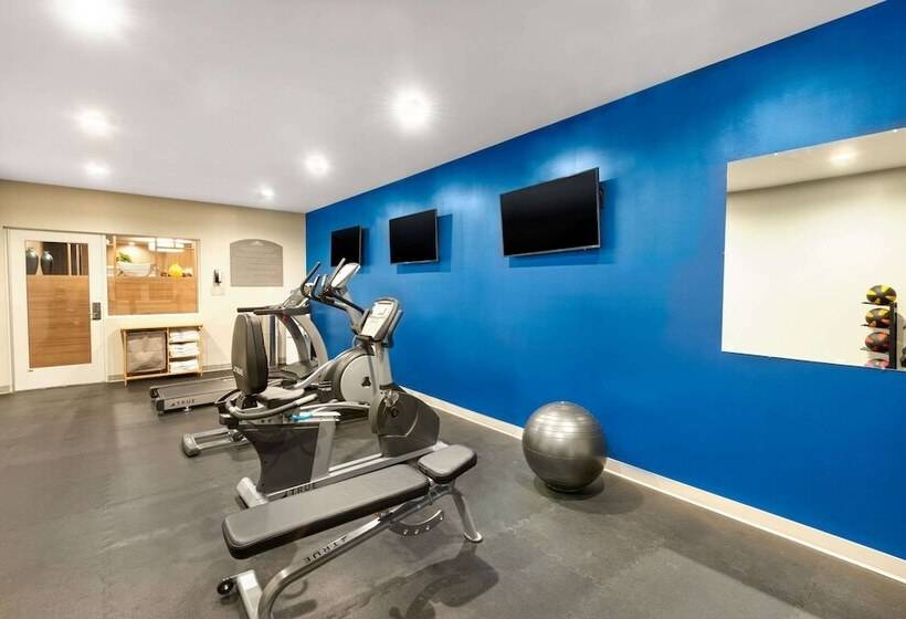 Microtel Inn & Suites By Wyndham Farmington