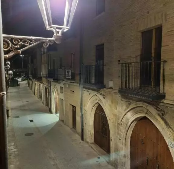 پانسیون Hostal La Rúa