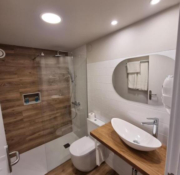 پانسیون Hostal La Rúa