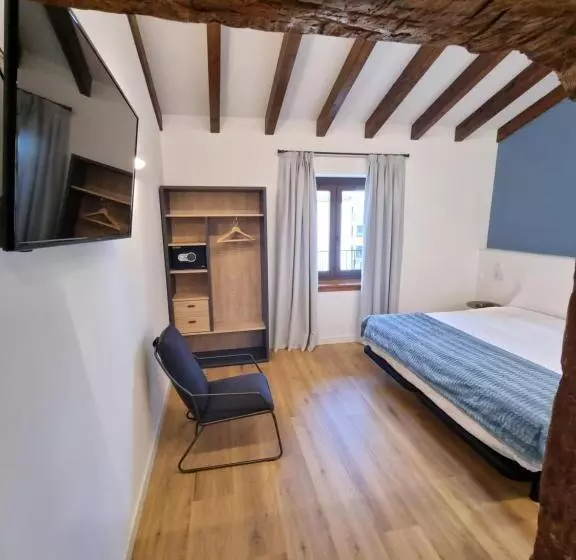 پانسیون Hostal La Rúa